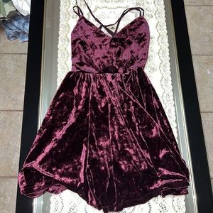 Forever 21 maroon velvet sleeveless mini dress